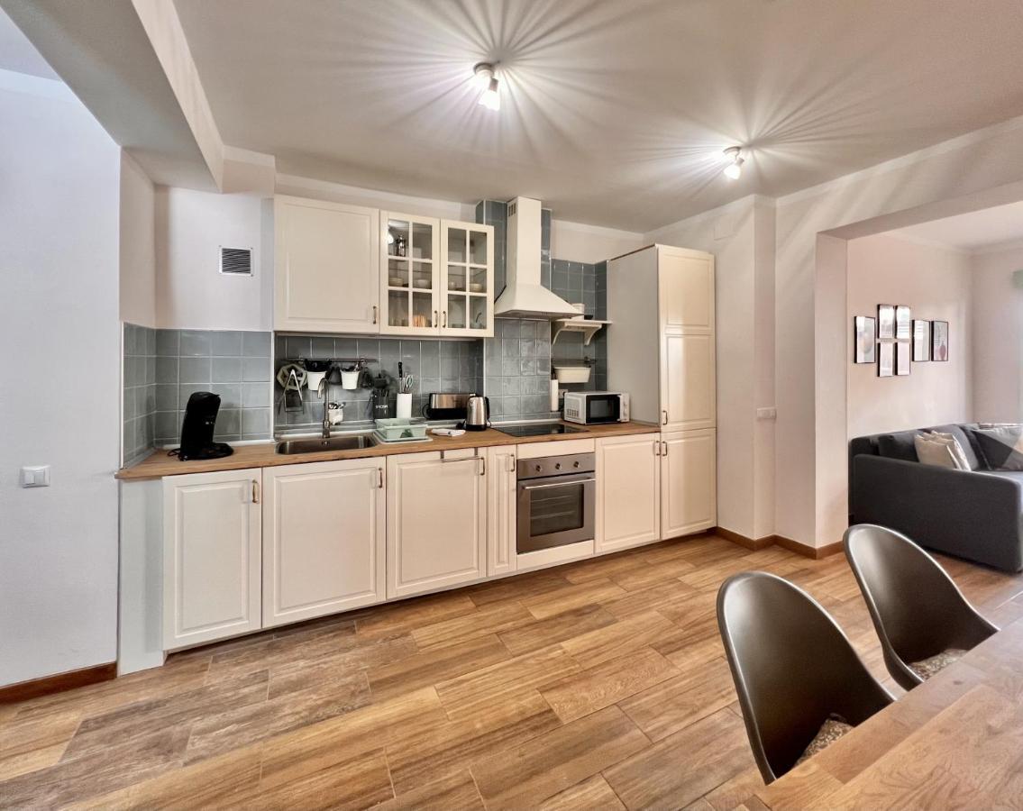 Downtown Apartment By United Renters Alicante Eksteriør billede